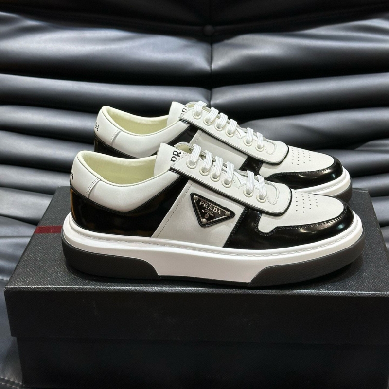 Pra*a casual shoes